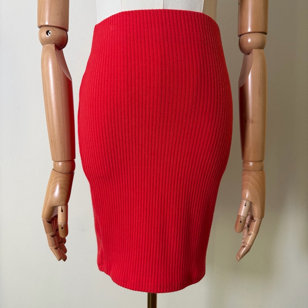 NWT Haute Monde Coral Ribbed Knit Bodycon Mini Skirt - Size S